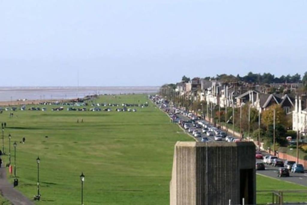 2 Bed Sleeps 6 Beach Retreat St Annes On Sea Lytham St Annes Exterior photo